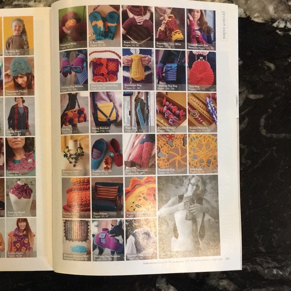 Interweave Crochet Accessories Magazine - Picture 3 of 7
